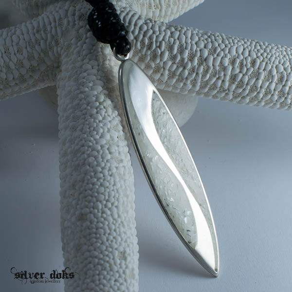 P134-silver-surf-medalion.jpg
